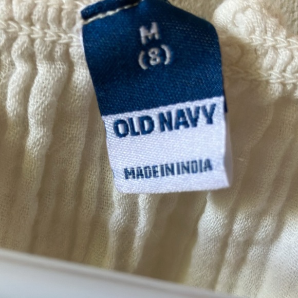 Old navy white puff sleeve shirt - Picture 4 of 5